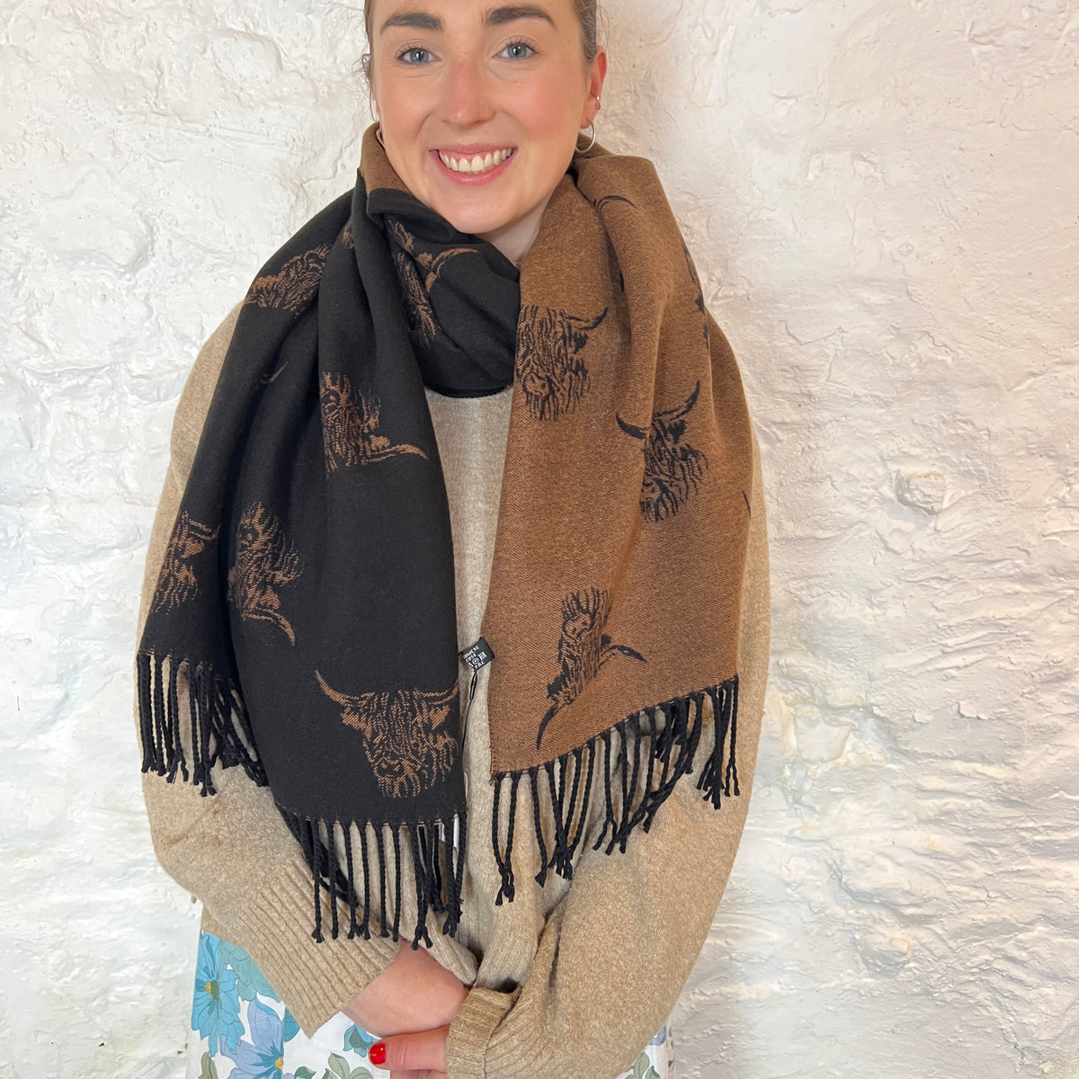 Reversible Highland Cow Scarf  Black/Tan